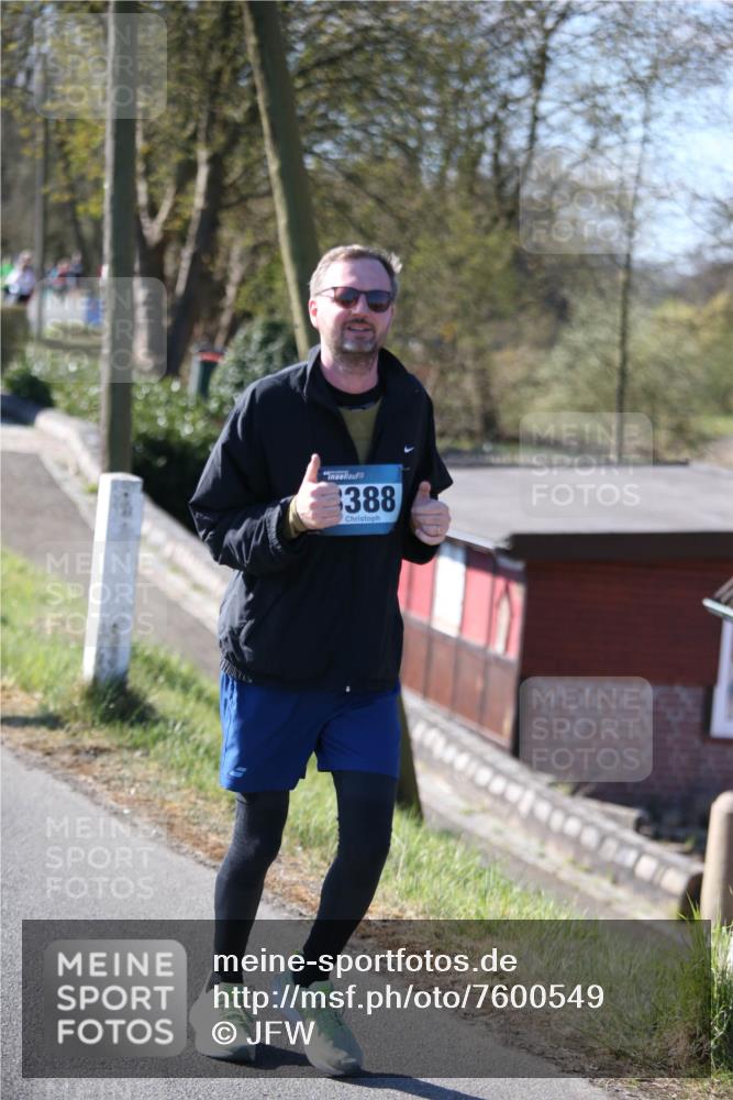 06.04.2025 - 44. Internationalen Wilhelmsburger Insellauf Jannik Wohlers http://msf.ph/oto/7600549 06.04.2025 10:42:37 Laufen 388 meine-sportfotos.de