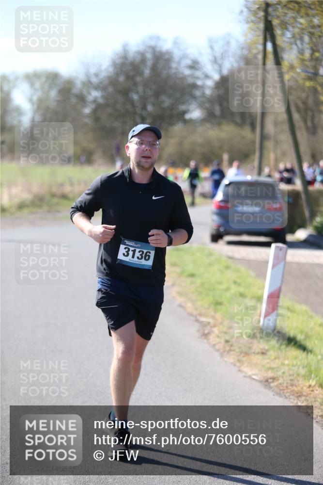 06.04.2025 - 44. Internationalen Wilhelmsburger Insellauf Jannik Wohlers http://msf.ph/oto/7600556 06.04.2025 10:42:39 Laufen 3136 meine-sportfotos.de