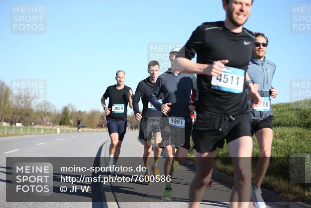 06.04.2025 - 44. Internationalen Wilhelmsburger Insellauf Jannik Wohlers http://msf.ph/oto/7600586 06.04.2025 09:19:05 Laufen 3059, 3961, 4511, 566 meine-sportfotos.de