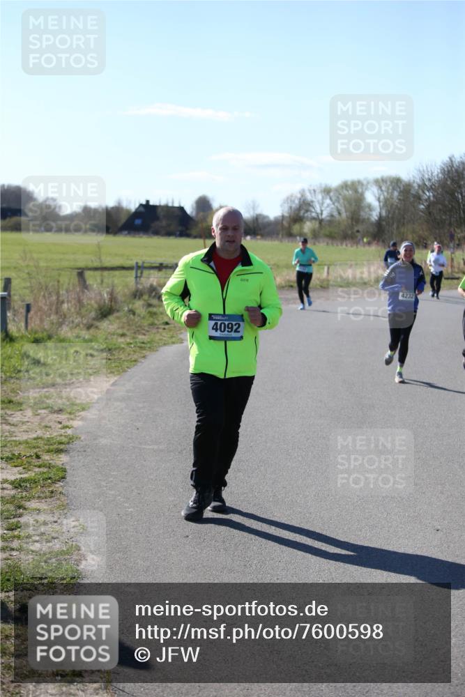 06.04.2025 - 44. Internationalen Wilhelmsburger Insellauf Jannik Wohlers http://msf.ph/oto/7600598 06.04.2025 10:42:49 Laufen 4092, 4232 meine-sportfotos.de