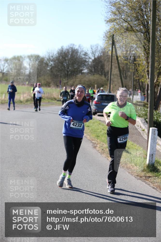 06.04.2025 - 44. Internationalen Wilhelmsburger Insellauf Jannik Wohlers http://msf.ph/oto/7600613 06.04.2025 10:42:52 Laufen 4232, 4295 meine-sportfotos.de