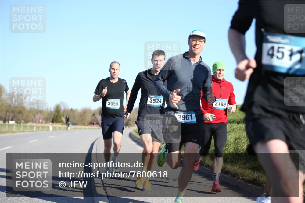 06.04.2025 - 44. Internationalen Wilhelmsburger Insellauf Jannik Wohlers http://msf.ph/oto/7600618 06.04.2025 09:19:06 Laufen 3524, 3059, 3961, 3189, 4517 meine-sportfotos.de