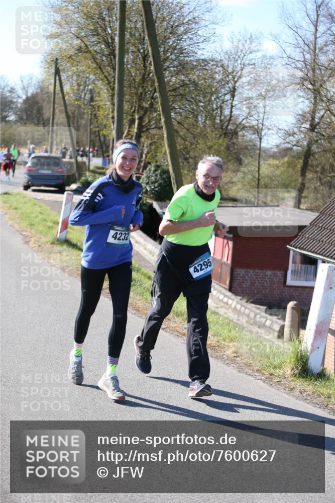 06.04.2025 - 44. Internationalen Wilhelmsburger Insellauf Jannik Wohlers http://msf.ph/oto/7600627 06.04.2025 10:42:53 Laufen 4232, 4295 meine-sportfotos.de
