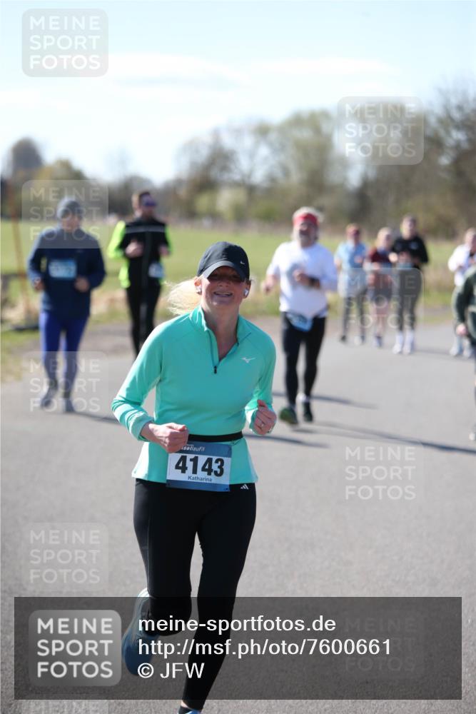 06.04.2025 - 44. Internationalen Wilhelmsburger Insellauf Jannik Wohlers http://msf.ph/oto/7600661 06.04.2025 10:42:58 Laufen 4143 meine-sportfotos.de