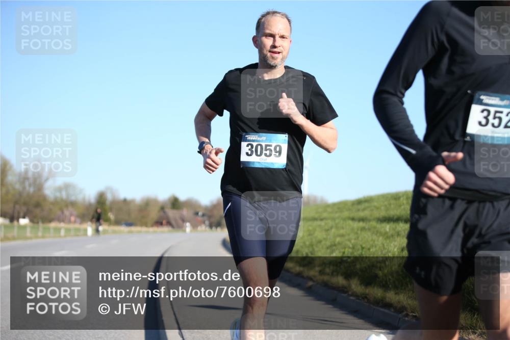 06.04.2025 - 44. Internationalen Wilhelmsburger Insellauf Jannik Wohlers http://msf.ph/oto/7600698 06.04.2025 09:19:07 Laufen 3059, 352 meine-sportfotos.de