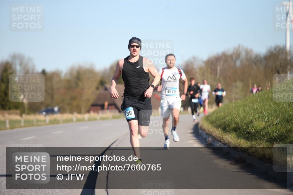 06.04.2025 - 44. Internationalen Wilhelmsburger Insellauf Jannik Wohlers http://msf.ph/oto/7600765 06.04.2025 09:19:24 Laufen 739, 4570 meine-sportfotos.de