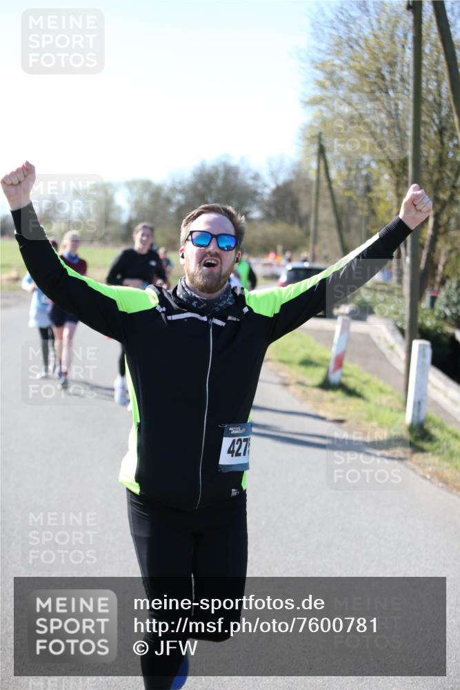 06.04.2025 - 44. Internationalen Wilhelmsburger Insellauf Jannik Wohlers http://msf.ph/oto/7600781 06.04.2025 10:43:06 Laufen 427 meine-sportfotos.de