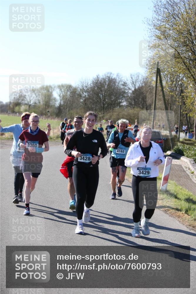 06.04.2025 - 44. Internationalen Wilhelmsburger Insellauf Jannik Wohlers http://msf.ph/oto/7600793 06.04.2025 10:43:07 Laufen 3360, 3428, 4162, 3429 meine-sportfotos.de