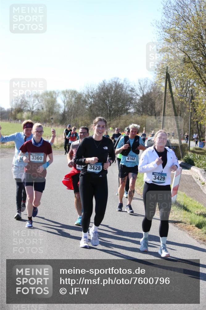 06.04.2025 - 44. Internationalen Wilhelmsburger Insellauf Jannik Wohlers http://msf.ph/oto/7600796 06.04.2025 10:43:07 Laufen 3360, 41, 3428, 4162, 3429 meine-sportfotos.de