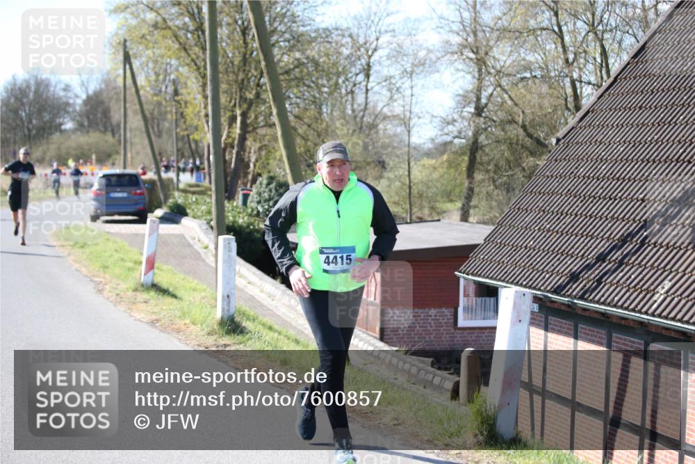 06.04.2025 - 44. Internationalen Wilhelmsburger Insellauf Jannik Wohlers http://msf.ph/oto/7600857 06.04.2025 10:43:12 Laufen 4415, 14 meine-sportfotos.de