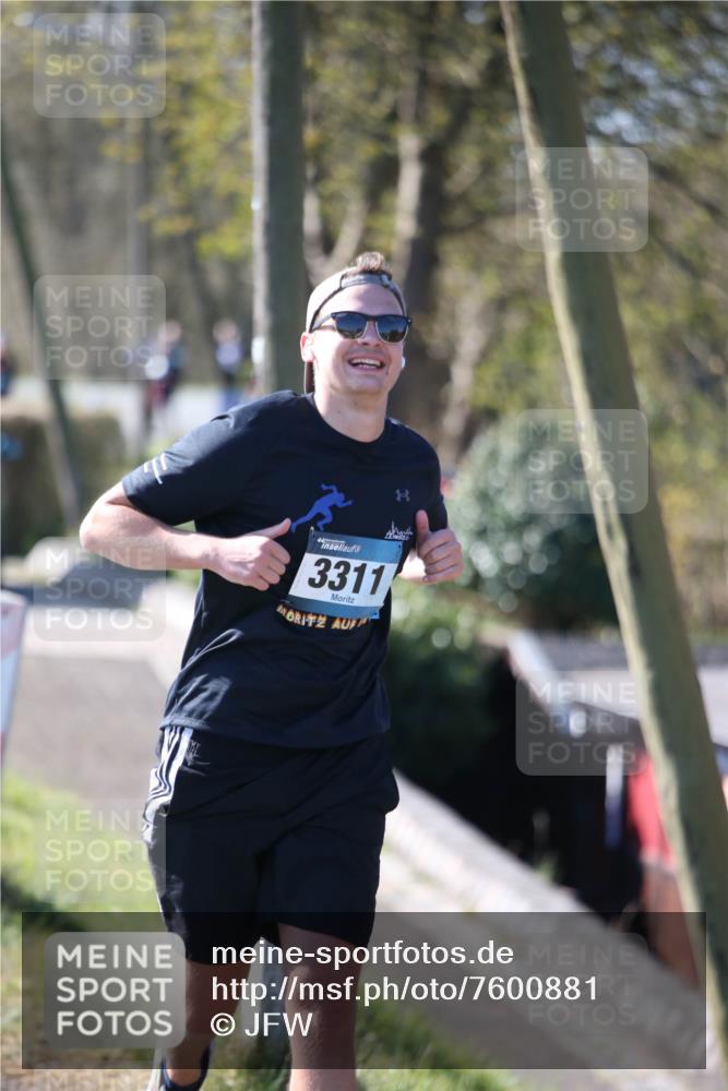 06.04.2025 - 44. Internationalen Wilhelmsburger Insellauf Jannik Wohlers http://msf.ph/oto/7600881 06.04.2025 10:43:17 Laufen 3311 meine-sportfotos.de
