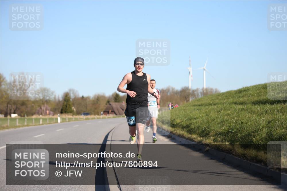 06.04.2025 - 44. Internationalen Wilhelmsburger Insellauf Jannik Wohlers http://msf.ph/oto/7600894 06.04.2025 09:19:26 Laufen 3739, 4570 meine-sportfotos.de