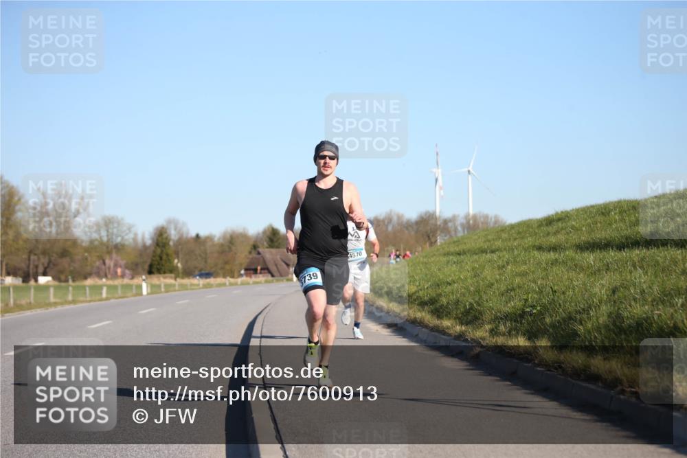 06.04.2025 - 44. Internationalen Wilhelmsburger Insellauf Jannik Wohlers http://msf.ph/oto/7600913 06.04.2025 09:19:26 Laufen 139, 4570 meine-sportfotos.de
