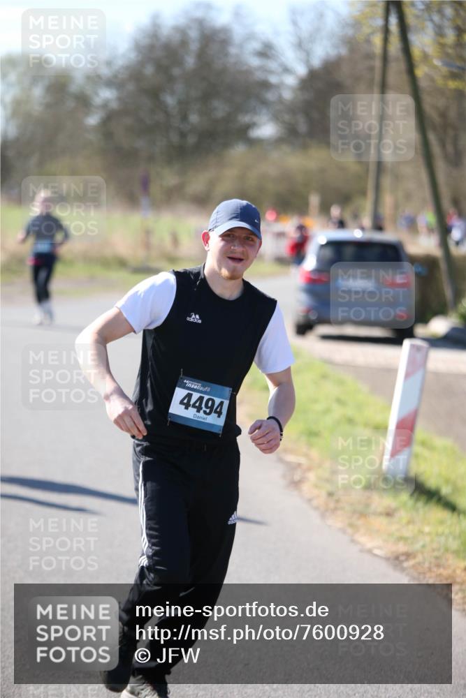 06.04.2025 - 44. Internationalen Wilhelmsburger Insellauf Jannik Wohlers http://msf.ph/oto/7600928 06.04.2025 10:43:21 Laufen 44, 4494 meine-sportfotos.de