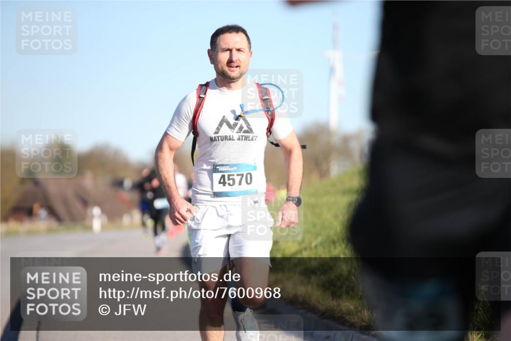 06.04.2025 - 44. Internationalen Wilhelmsburger Insellauf Jannik Wohlers http://msf.ph/oto/7600968 06.04.2025 09:19:28 Laufen 4570 meine-sportfotos.de