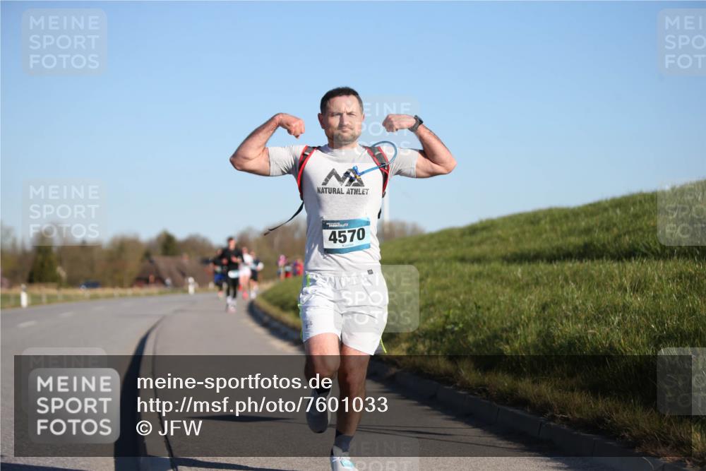 06.04.2025 - 44. Internationalen Wilhelmsburger Insellauf Jannik Wohlers http://msf.ph/oto/7601033 06.04.2025 09:19:29 Laufen 4570 meine-sportfotos.de