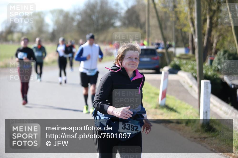 06.04.2025 - 44. Internationalen Wilhelmsburger Insellauf Jannik Wohlers http://msf.ph/oto/7601097 06.04.2025 10:43:51 Laufen 3392 meine-sportfotos.de
