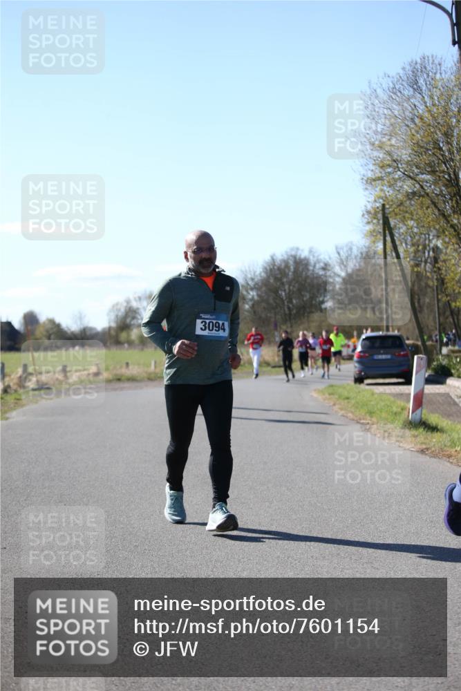 06.04.2025 - 44. Internationalen Wilhelmsburger Insellauf Jannik Wohlers http://msf.ph/oto/7601154 06.04.2025 10:43:58 Laufen 3094 meine-sportfotos.de