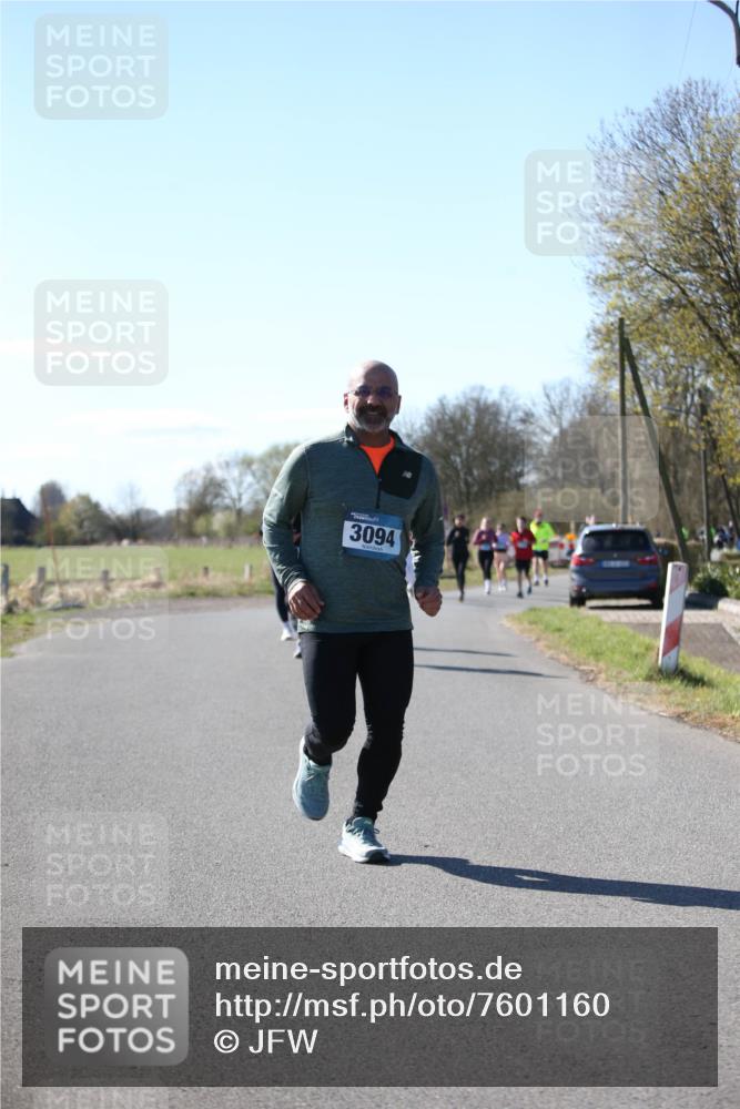 06.04.2025 - 44. Internationalen Wilhelmsburger Insellauf Jannik Wohlers http://msf.ph/oto/7601160 06.04.2025 10:43:58 Laufen 3094 meine-sportfotos.de