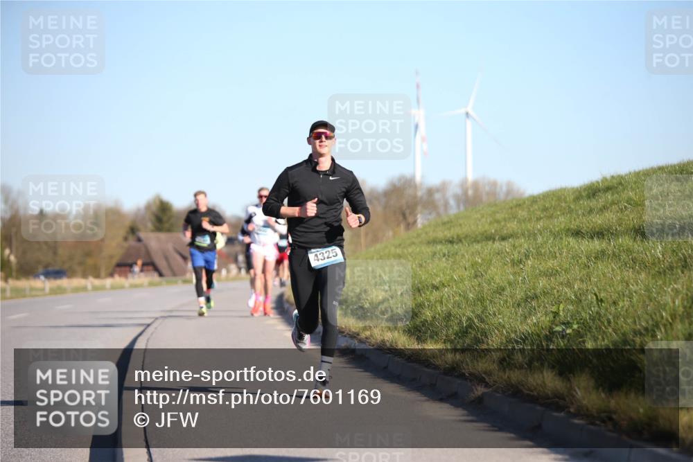 06.04.2025 - 44. Internationalen Wilhelmsburger Insellauf Jannik Wohlers http://msf.ph/oto/7601169 06.04.2025 09:19:36 Laufen 3600, 4325 meine-sportfotos.de