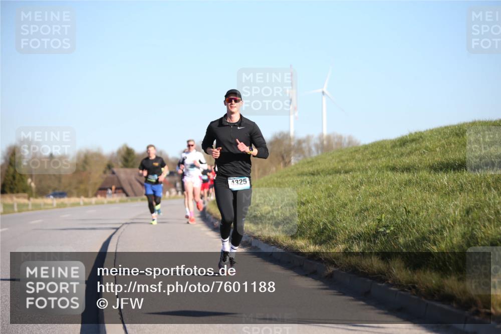 06.04.2025 - 44. Internationalen Wilhelmsburger Insellauf Jannik Wohlers http://msf.ph/oto/7601188 06.04.2025 09:19:36 Laufen 4325 meine-sportfotos.de
