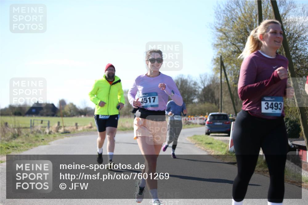 06.04.2025 - 44. Internationalen Wilhelmsburger Insellauf Jannik Wohlers http://msf.ph/oto/7601269 06.04.2025 10:44:16 Laufen 3037, 4517, 4491, 3493 meine-sportfotos.de