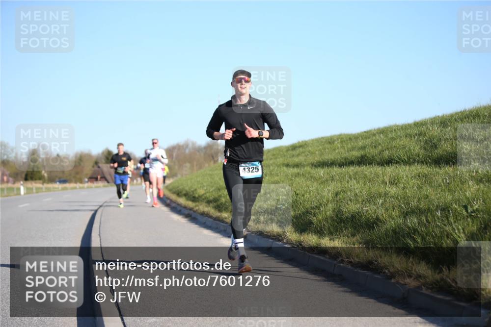 06.04.2025 - 44. Internationalen Wilhelmsburger Insellauf Jannik Wohlers http://msf.ph/oto/7601276 06.04.2025 09:19:37 Laufen 4325 meine-sportfotos.de
