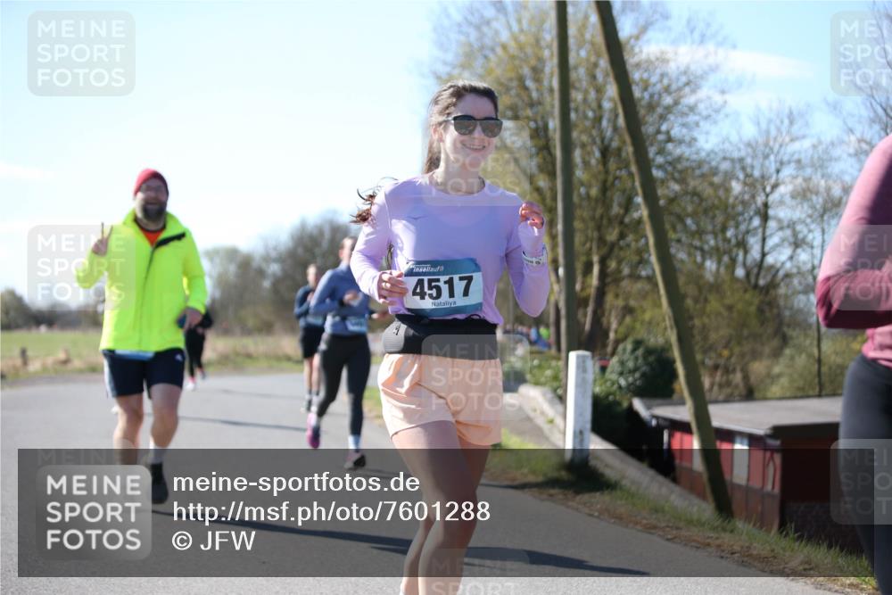 06.04.2025 - 44. Internationalen Wilhelmsburger Insellauf Jannik Wohlers http://msf.ph/oto/7601288 06.04.2025 10:44:16 Laufen 4517 meine-sportfotos.de