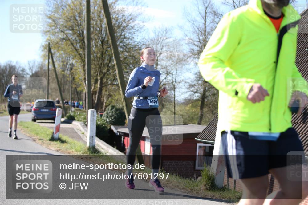 06.04.2025 - 44. Internationalen Wilhelmsburger Insellauf Jannik Wohlers http://msf.ph/oto/7601297 06.04.2025 10:44:18 Laufen 449 meine-sportfotos.de