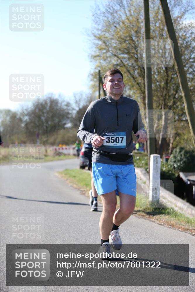 06.04.2025 - 44. Internationalen Wilhelmsburger Insellauf Jannik Wohlers http://msf.ph/oto/7601322 06.04.2025 10:44:21 Laufen 3507 meine-sportfotos.de