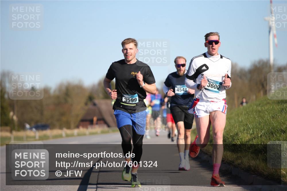 06.04.2025 - 44. Internationalen Wilhelmsburger Insellauf Jannik Wohlers http://msf.ph/oto/7601324 06.04.2025 09:19:40 Laufen 3599, 4548, 3600 meine-sportfotos.de