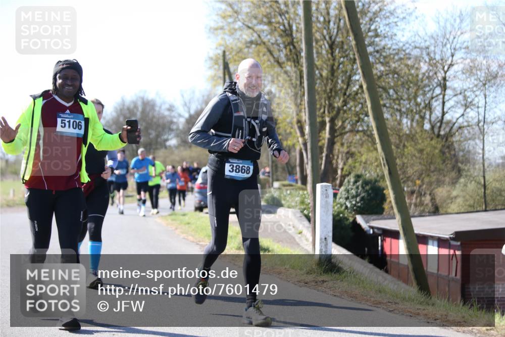 06.04.2025 - 44. Internationalen Wilhelmsburger Insellauf Jannik Wohlers http://msf.ph/oto/7601479 06.04.2025 10:44:48 Laufen 5106, 3868 meine-sportfotos.de