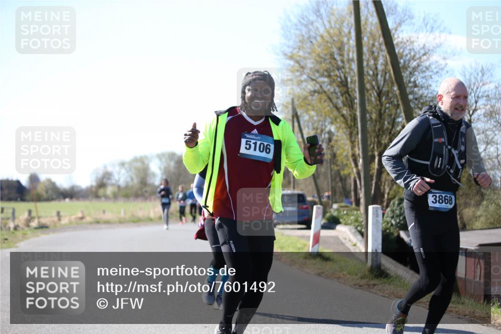 06.04.2025 - 44. Internationalen Wilhelmsburger Insellauf Jannik Wohlers http://msf.ph/oto/7601492 06.04.2025 10:44:49 Laufen 5106, 3868 meine-sportfotos.de