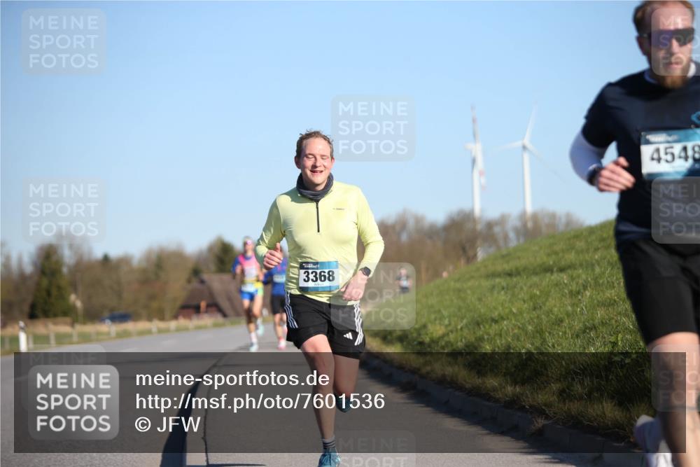 06.04.2025 - 44. Internationalen Wilhelmsburger Insellauf Jannik Wohlers http://msf.ph/oto/7601536 06.04.2025 09:19:44 Laufen 3368, 4548 meine-sportfotos.de