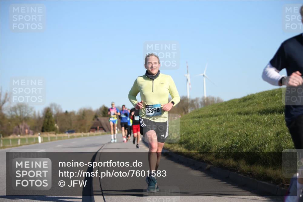 06.04.2025 - 44. Internationalen Wilhelmsburger Insellauf Jannik Wohlers http://msf.ph/oto/7601583 06.04.2025 09:19:45 Laufen 3368 meine-sportfotos.de