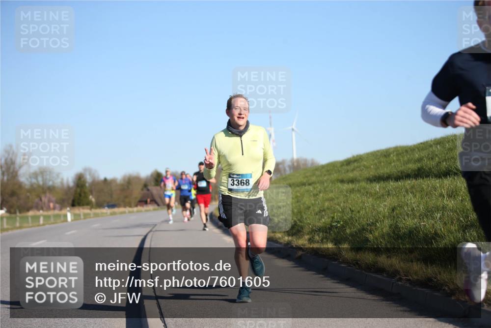 06.04.2025 - 44. Internationalen Wilhelmsburger Insellauf Jannik Wohlers http://msf.ph/oto/7601605 06.04.2025 09:19:45 Laufen 3368 meine-sportfotos.de