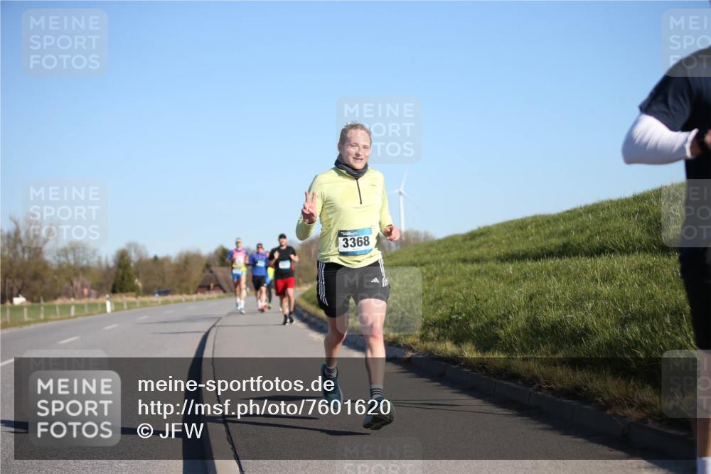 06.04.2025 - 44. Internationalen Wilhelmsburger Insellauf Jannik Wohlers http://msf.ph/oto/7601620 06.04.2025 09:19:45 Laufen 3368 meine-sportfotos.de