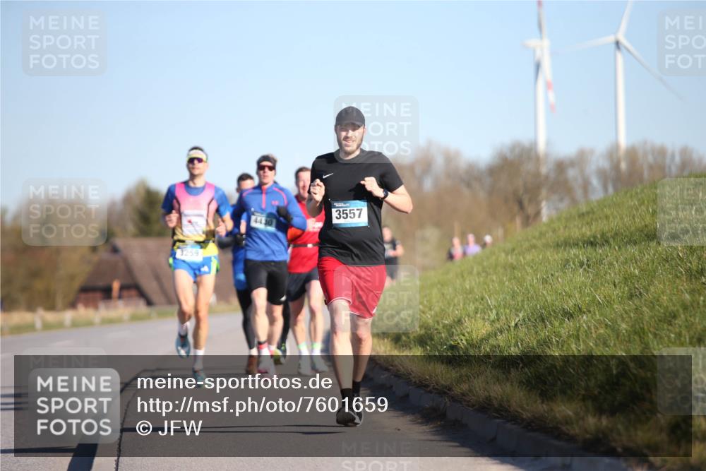 06.04.2025 - 44. Internationalen Wilhelmsburger Insellauf Jannik Wohlers http://msf.ph/oto/7601659 06.04.2025 09:19:47 Laufen 3259, 4430, 3557 meine-sportfotos.de