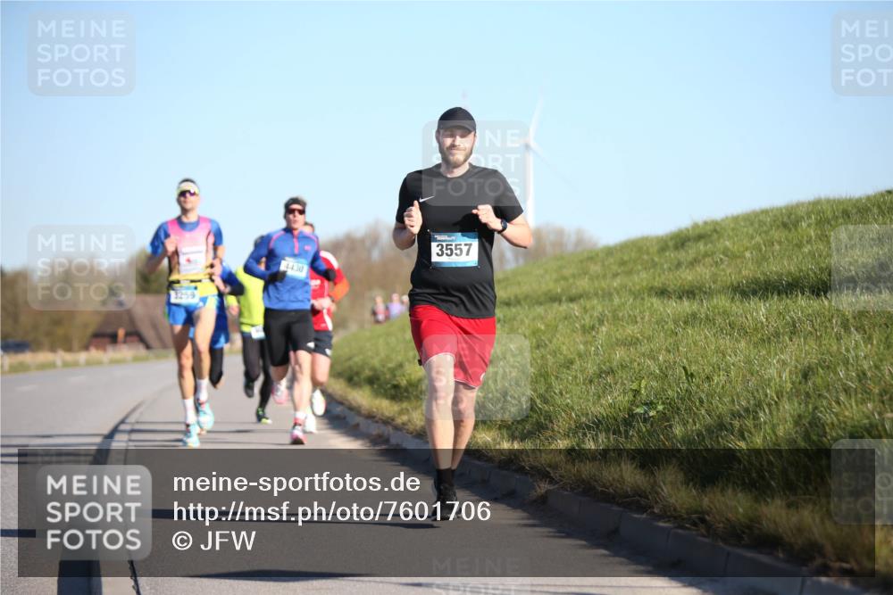 06.04.2025 - 44. Internationalen Wilhelmsburger Insellauf Jannik Wohlers http://msf.ph/oto/7601706 06.04.2025 09:19:49 Laufen 4430, 3557 meine-sportfotos.de