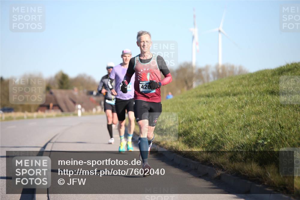 06.04.2025 - 44. Internationalen Wilhelmsburger Insellauf Jannik Wohlers http://msf.ph/oto/7602040 06.04.2025 09:20:10 Laufen 94, 426 meine-sportfotos.de
