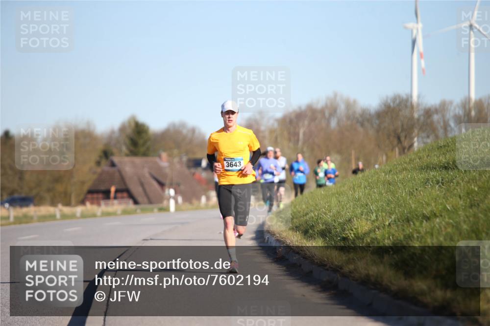 06.04.2025 - 44. Internationalen Wilhelmsburger Insellauf Jannik Wohlers http://msf.ph/oto/7602194 06.04.2025 09:20:17 Laufen 3643 meine-sportfotos.de