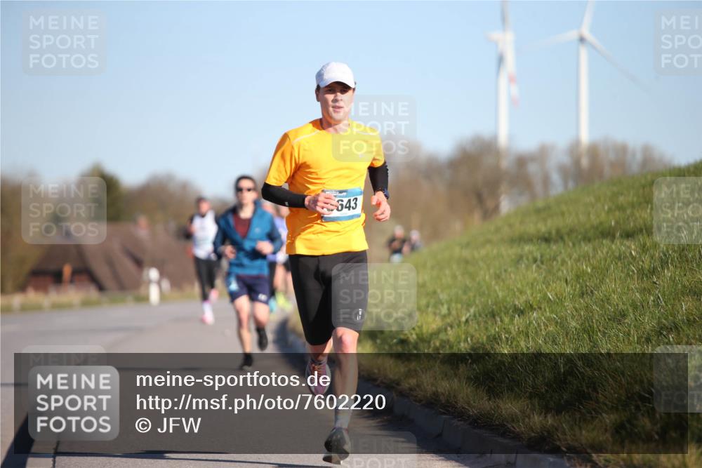 06.04.2025 - 44. Internationalen Wilhelmsburger Insellauf Jannik Wohlers http://msf.ph/oto/7602220 06.04.2025 09:20:20 Laufen 643 meine-sportfotos.de
