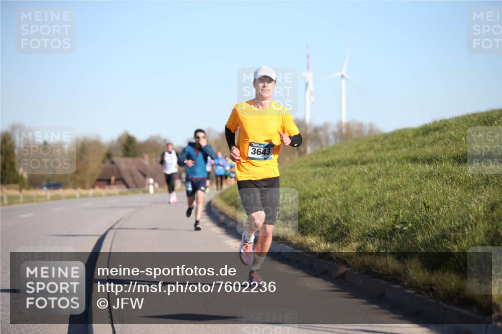 06.04.2025 - 44. Internationalen Wilhelmsburger Insellauf Jannik Wohlers http://msf.ph/oto/7602236 06.04.2025 09:20:21 Laufen 3643 meine-sportfotos.de