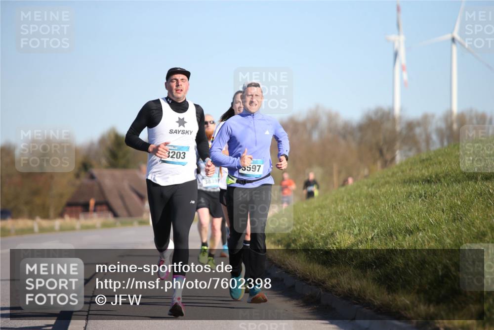06.04.2025 - 44. Internationalen Wilhelmsburger Insellauf Jannik Wohlers http://msf.ph/oto/7602398 06.04.2025 09:20:29 Laufen 3203, 3839, 5597 meine-sportfotos.de