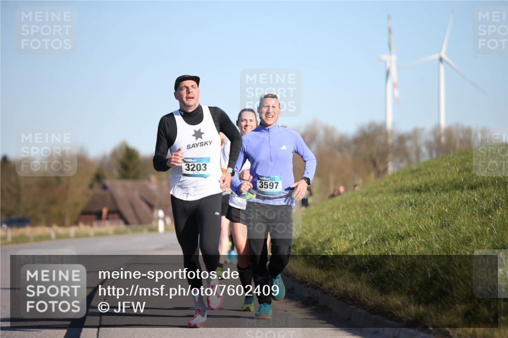 06.04.2025 - 44. Internationalen Wilhelmsburger Insellauf Jannik Wohlers http://msf.ph/oto/7602409 06.04.2025 09:20:29 Laufen 3203, 3597 meine-sportfotos.de