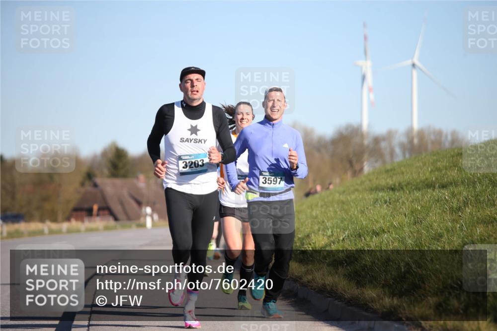 06.04.2025 - 44. Internationalen Wilhelmsburger Insellauf Jannik Wohlers http://msf.ph/oto/7602420 06.04.2025 09:20:30 Laufen 3203, 3597 meine-sportfotos.de