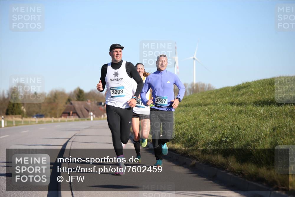 06.04.2025 - 44. Internationalen Wilhelmsburger Insellauf Jannik Wohlers http://msf.ph/oto/7602459 06.04.2025 09:20:31 Laufen 3203, 3597, 351 meine-sportfotos.de