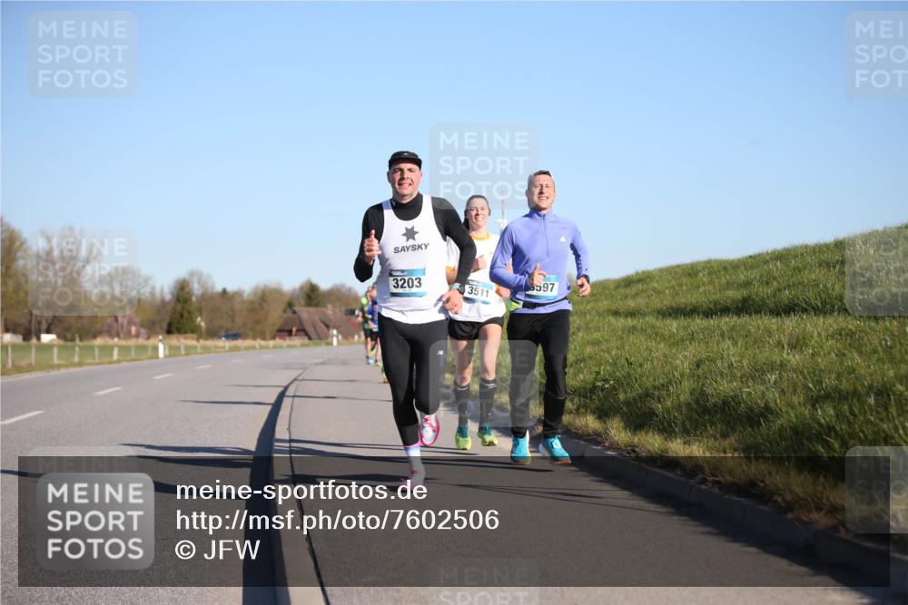 06.04.2025 - 44. Internationalen Wilhelmsburger Insellauf Jannik Wohlers http://msf.ph/oto/7602506 06.04.2025 09:20:31 Laufen 3203, 3511, 5597 meine-sportfotos.de