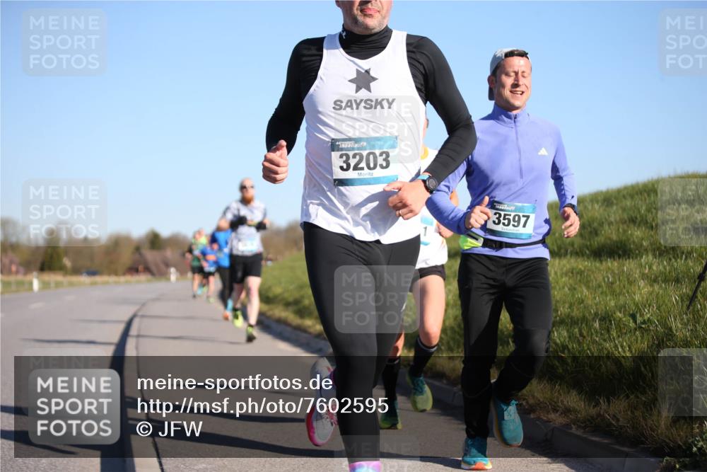 06.04.2025 - 44. Internationalen Wilhelmsburger Insellauf Jannik Wohlers http://msf.ph/oto/7602595 06.04.2025 09:20:33 Laufen 3203, 3597 meine-sportfotos.de