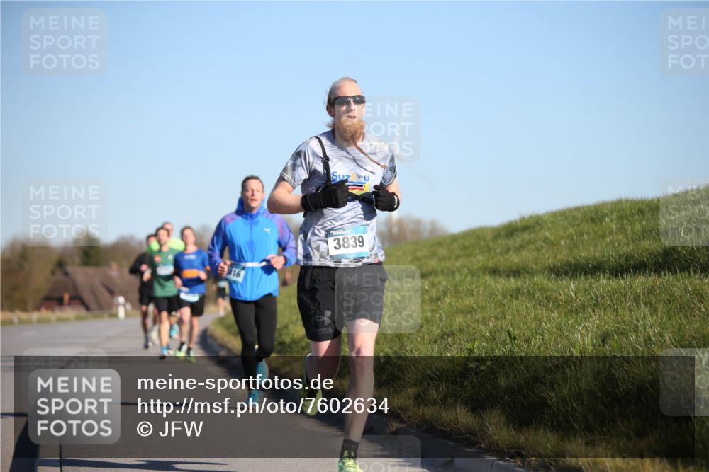 06.04.2025 - 44. Internationalen Wilhelmsburger Insellauf Jannik Wohlers http://msf.ph/oto/7602634 06.04.2025 09:20:34 Laufen 416, 3839 meine-sportfotos.de